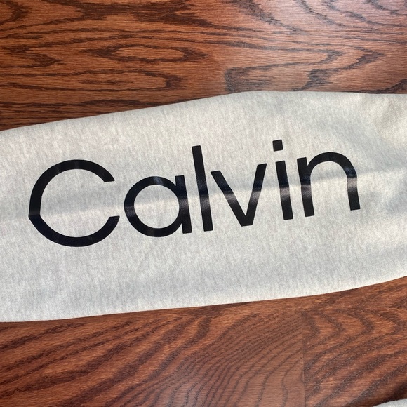 NEW Calvin Klein Women’s Sweatshirt and Sweatpants Set, Greyish/ Sand, Size S - Picture 8 of 8